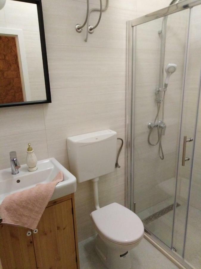 Apartment Iris Drašnice Zewnętrze zdjęcie